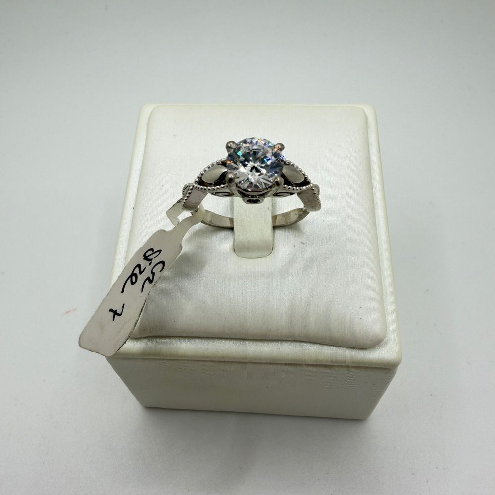 NWOT 7.5mm CZ diamond solitaire‎ ring in sterling silver, one of a kind!